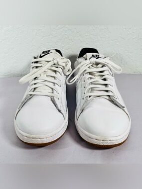 Nike Leather Classic Ultra Tennis Sneaker Women's Size 7
